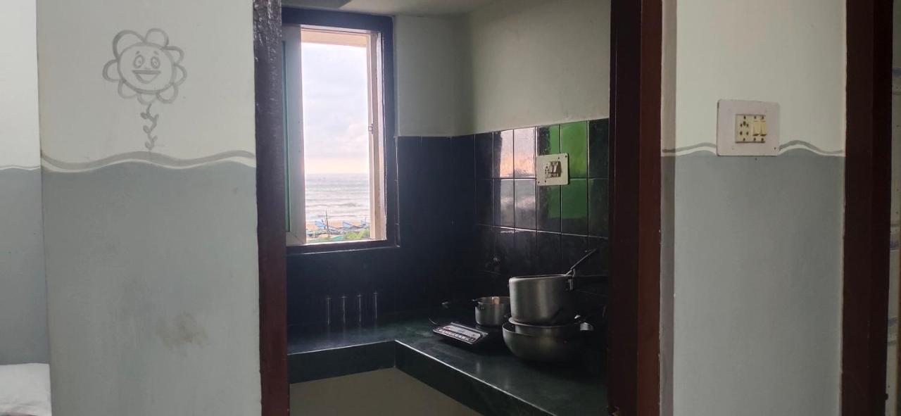 Nirman Beach Homestay Puri Eksteriør billede